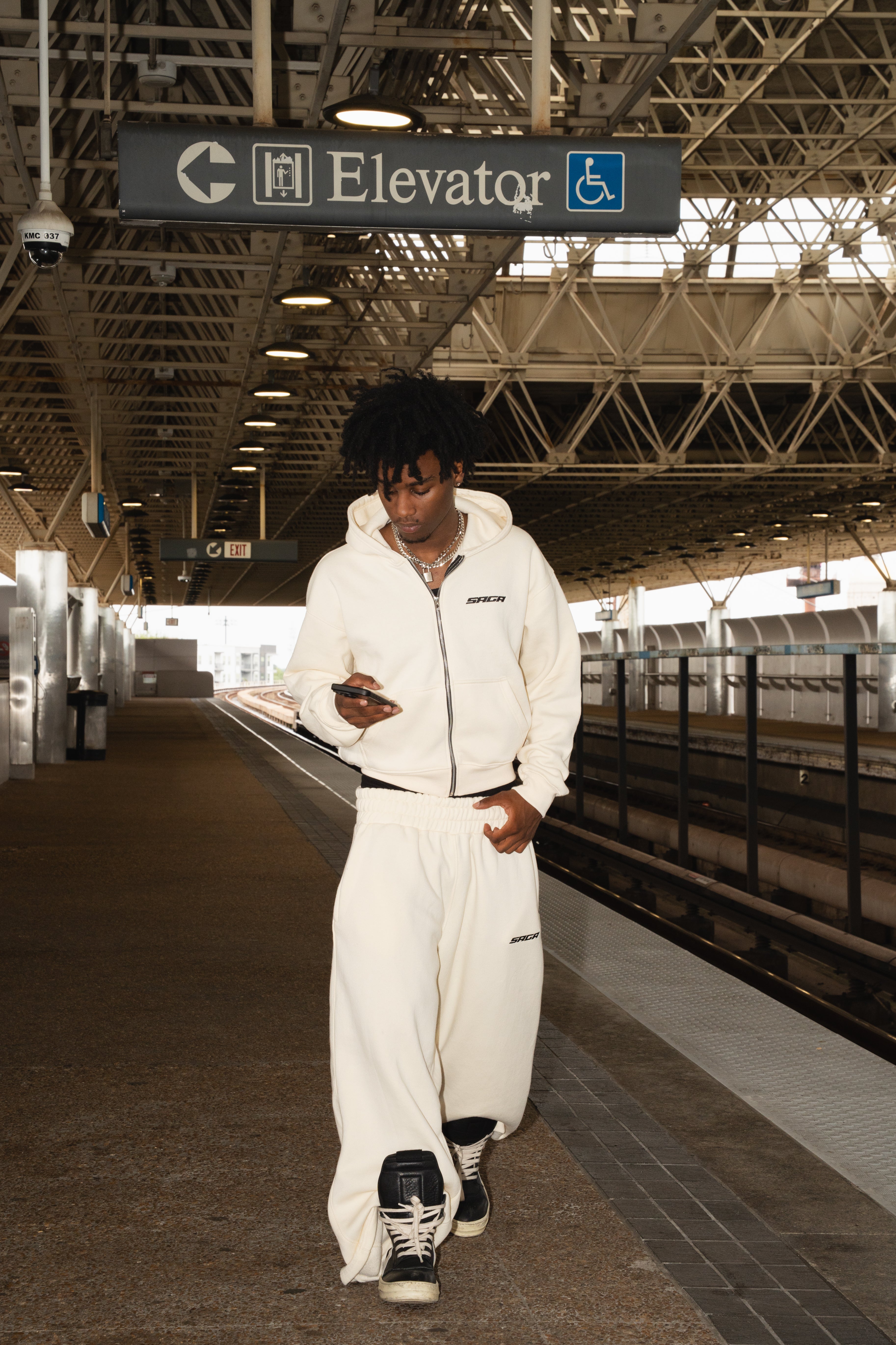 Crème Saga Zip-Up