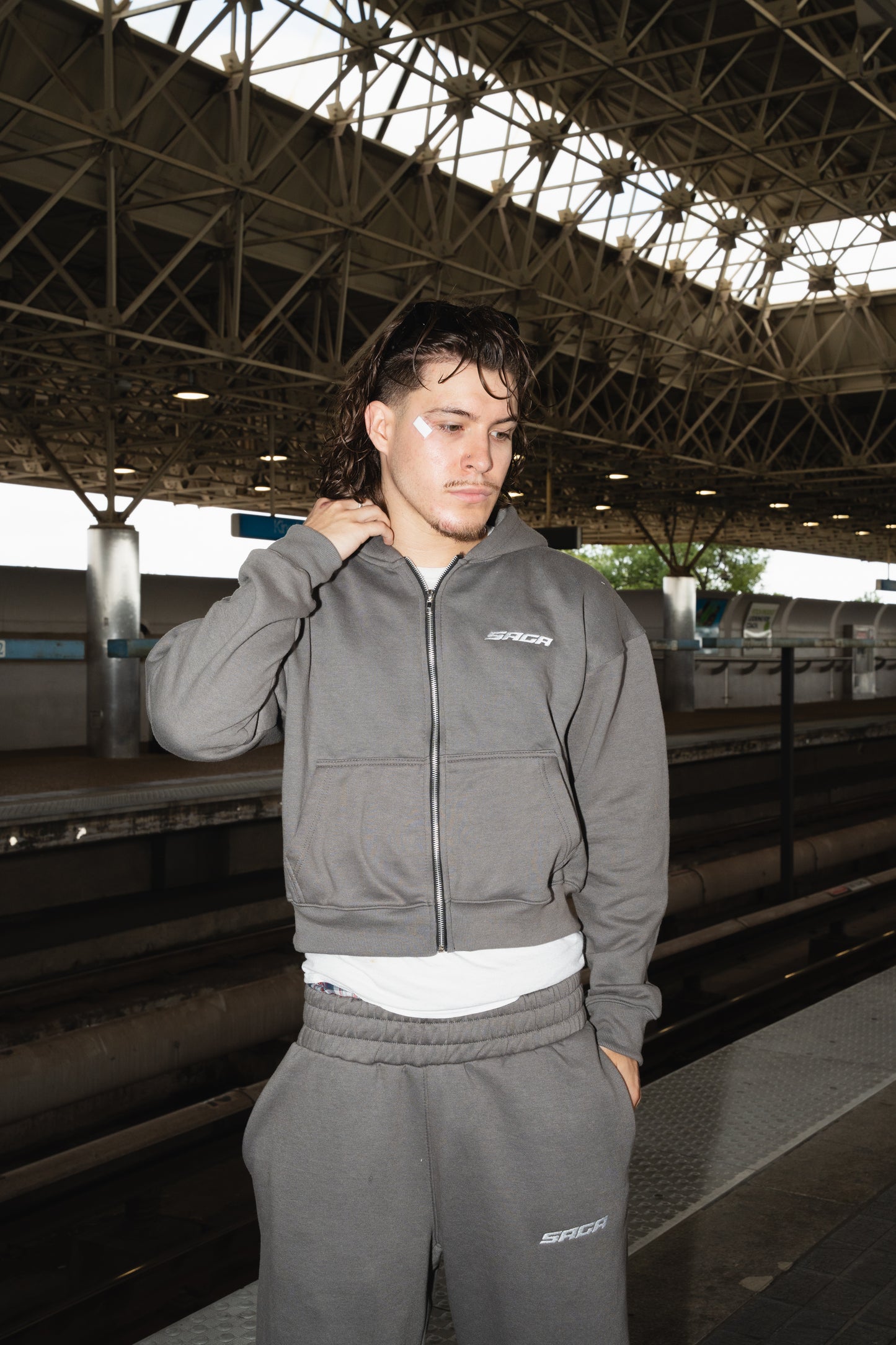 Gray Saga Zip-Up